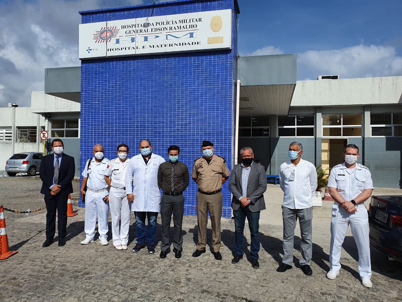 Reitor da UFPB e Superintendente do HULW, Dr. Marcelo Tissiani e equipe do hospital Edson Ramalho